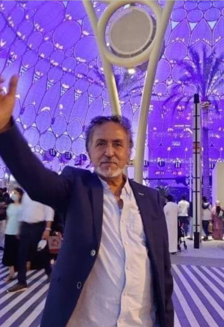 ليلة في رقصة الوردة والشعر ..   بقلم  حسان عزت