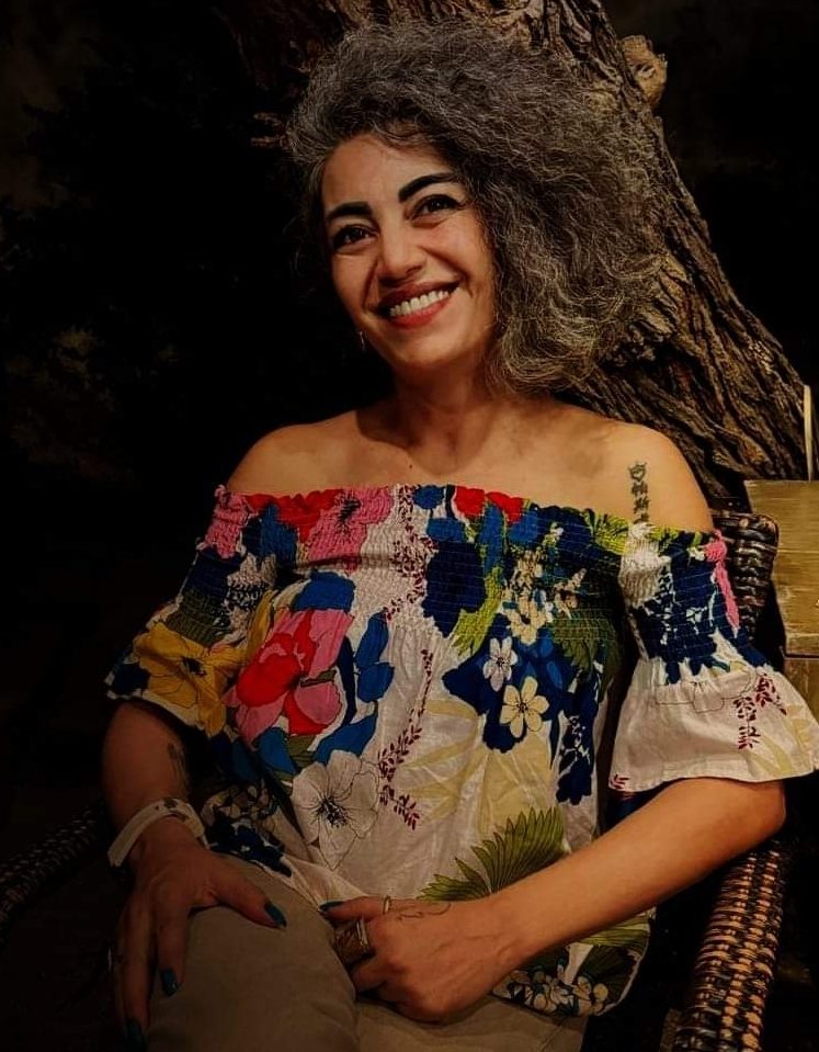 حافة الحب   شعر  دارين روكز