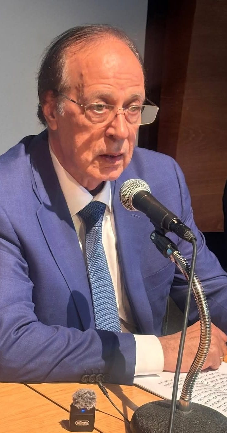 جواد العقاد: أتمنى لقاء أنور الخطيب