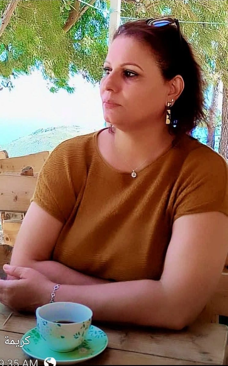 شال وشرفة     شعر : كريمة الحوسني