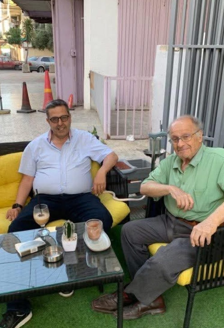 لامعٌ، ضوءَ الأبد!      بقلم: الدكتور عماد يونس فغالي